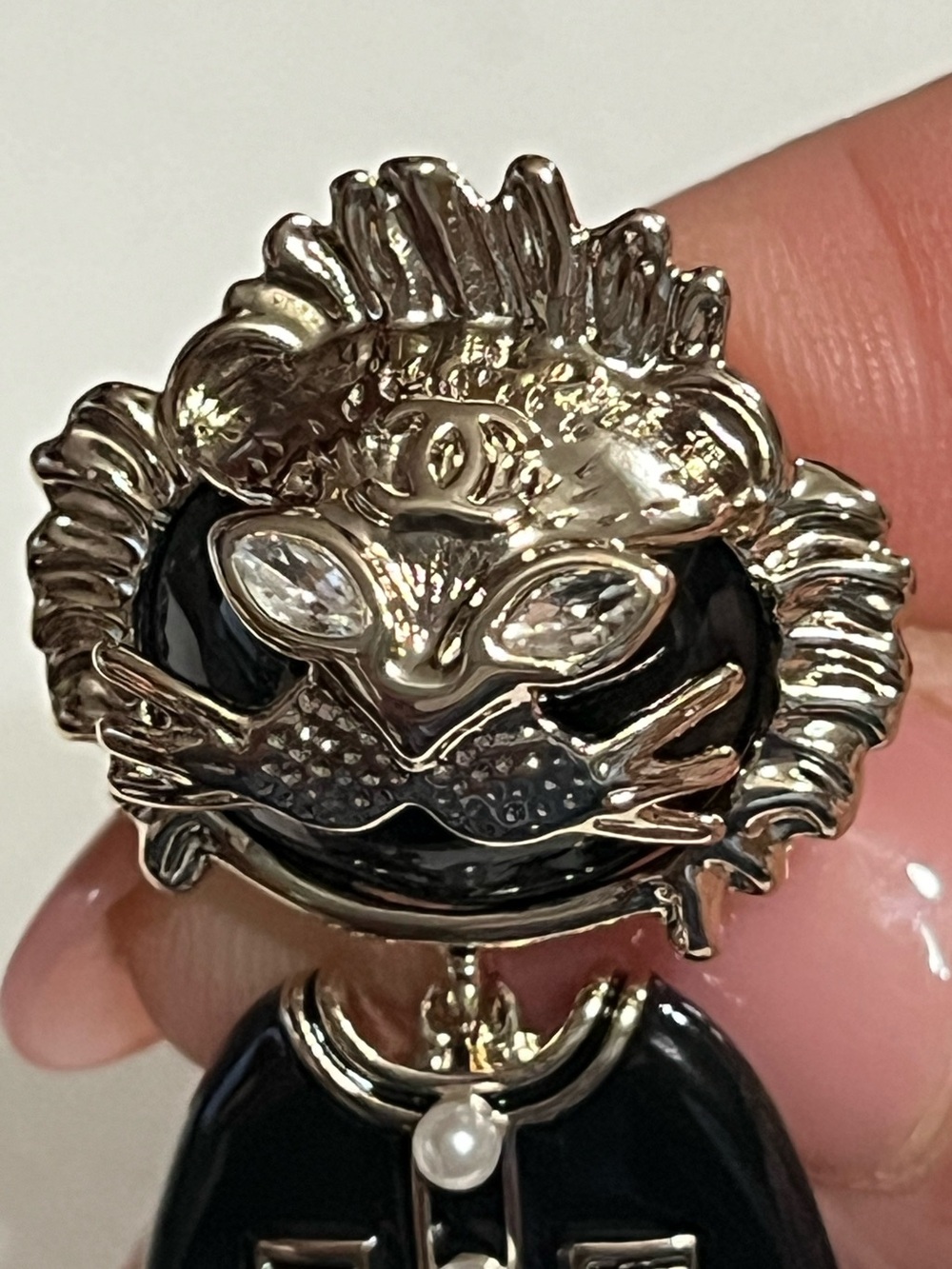 🦁Chanel Lion Coco🦁 Suit Mane Boots 👢Moveable Brooch Pin 🧷 - Picture 6 of 7